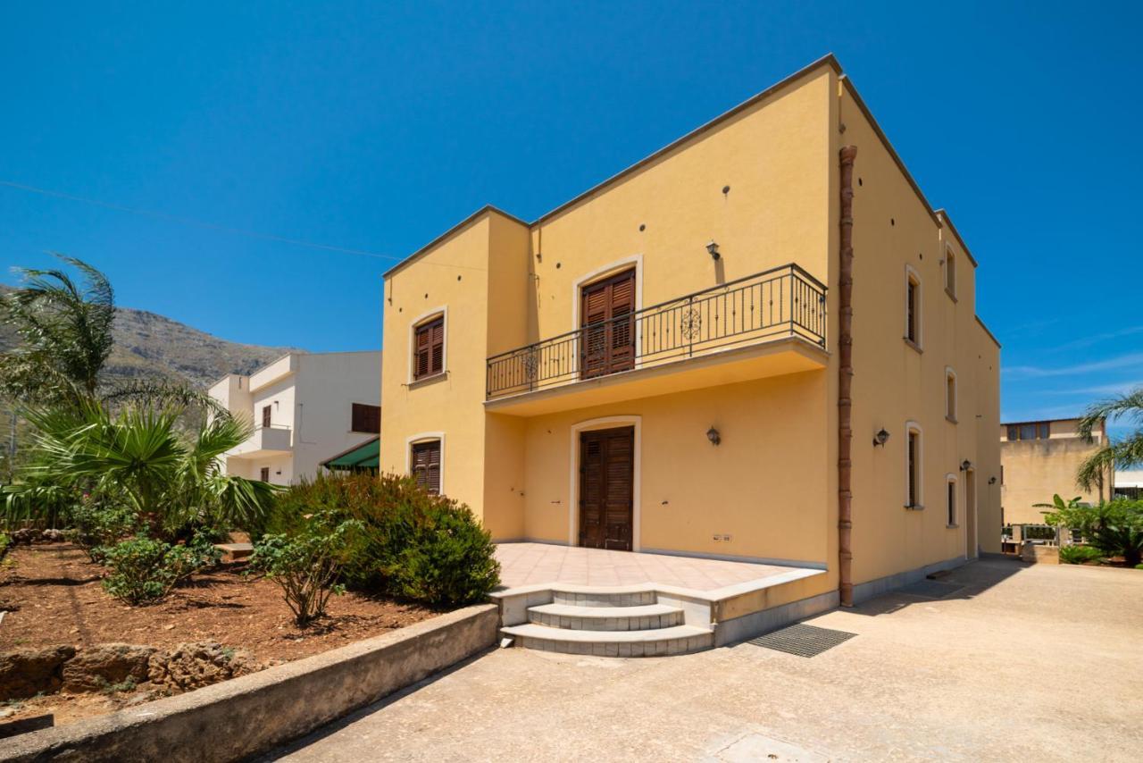 Perla Di Mare Appartamenti Castelluzzo Luaran gambar